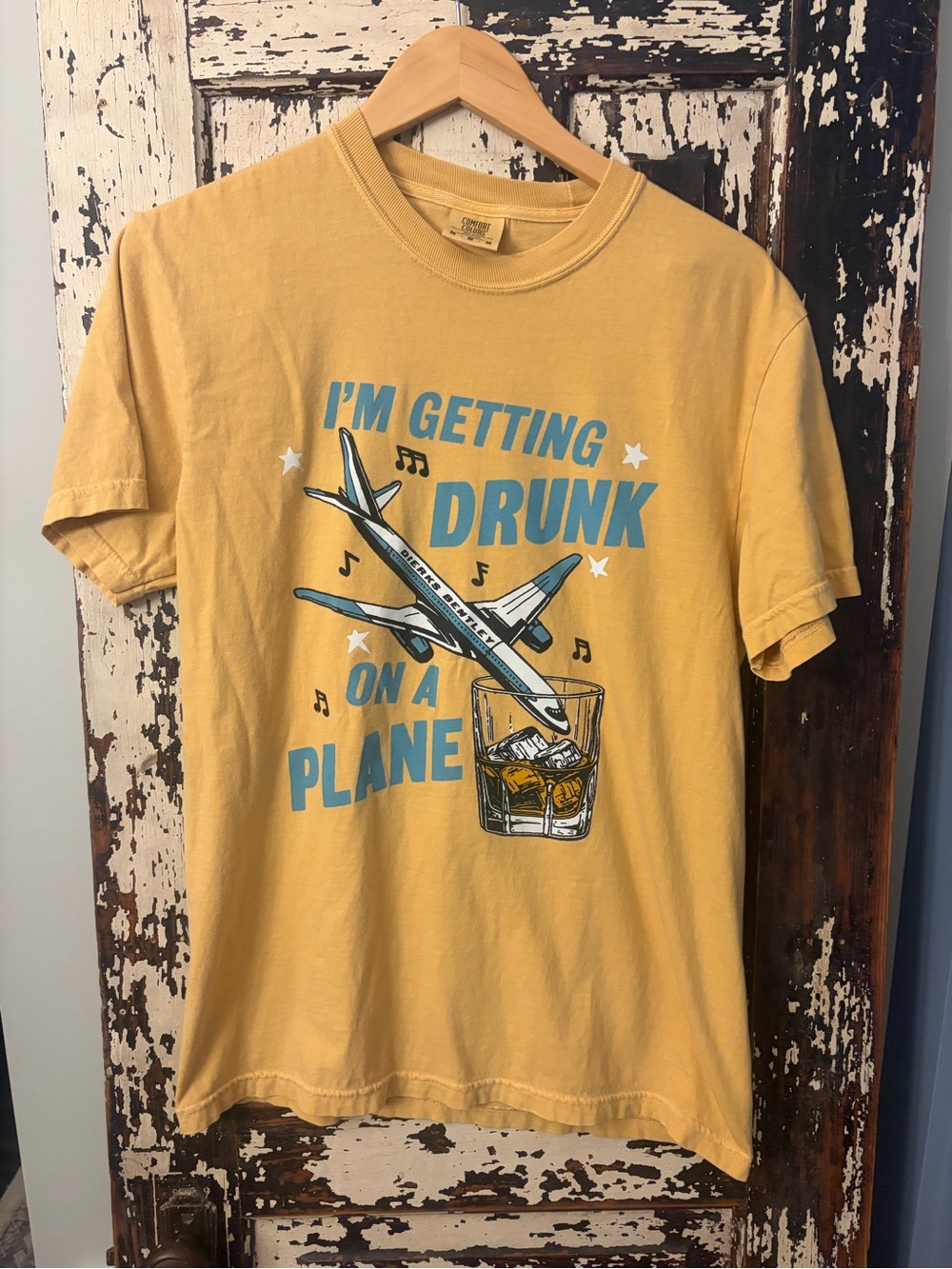 Dierks Bentley concert Tee - I'm Getting Drunk On A Plane. Size Medium. Country